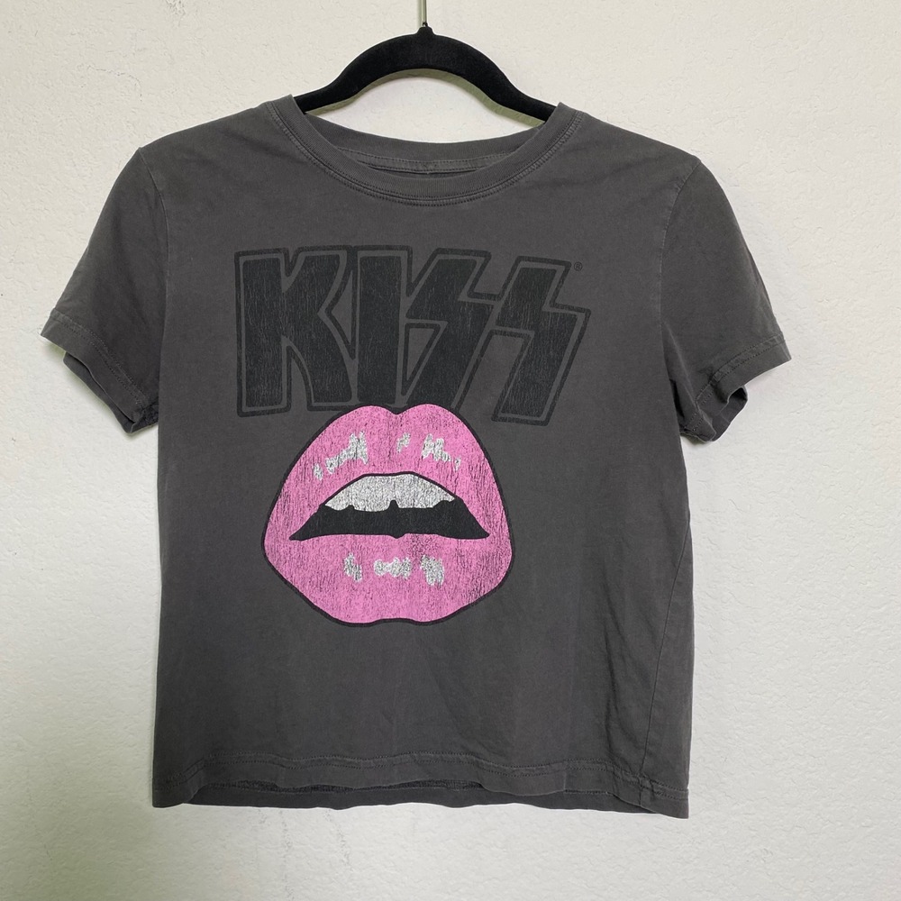 Kiss Dark Gray Cropped Top Womens Medium Short Sleeve Pink Lips Band Tee Grunge